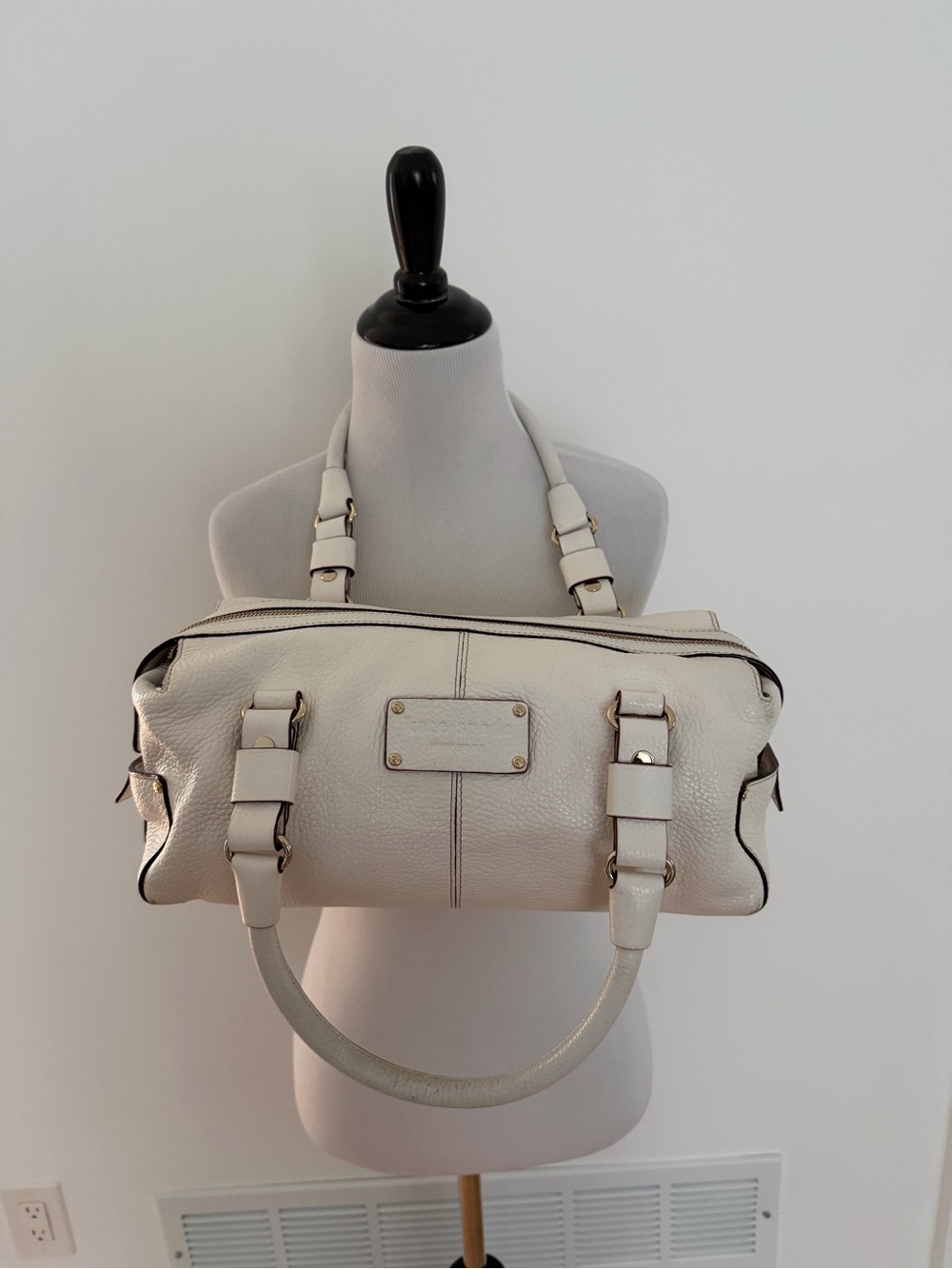 kate spade White Pebbled Leather Satchel with Gold Hardware vintage EUC - Picture 1 of 9